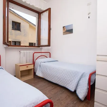 S173 - Sirolo, Ampio Trilocale Comodo Ai Servizi Sx Lejlighed *